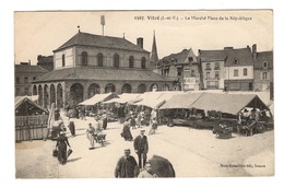 Delcampe - 35 ILLE ET VILAINE - VITRE Le Marché Place De La République - Vitre
