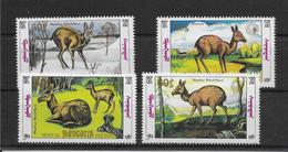 Thème Animaux - Gibier - Cerfs - Biches - Antilopes - Mongolie - Neuf ** Sans Charnière - TB - Selvaggina