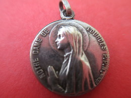 Petite Médaille Religieuse Ancienne/Notre Dame Lourdes/Je Suis L'immaculée Conception/Bronze Nickelé/Début XXéme  CAN590 - Religion & Esotérisme