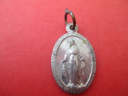 Mini- Médaille Religieuse Ancienne/O Marie .. / Coeurs Sacrés /Aluminium/début XXéme CAN602 - Religion &  Esoterik