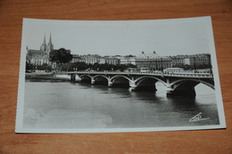 2229-                BAYONNE - Vue Sur Le Pont St-Esprit Et L'Hôtel De Ville - Bayonne