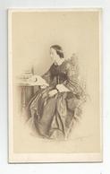 Photographie Cdv Femme Lisant En Robe Photo Carey Raynard 43 Rue Du Bac Paris - Anciennes (Av. 1900)