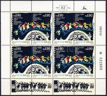 ** 1990 Nemzetközi Folklór Fesztivál Kisív Mi 1160-1161 (alsó ívszélen Betapadásnyom) - Other & Unclassified