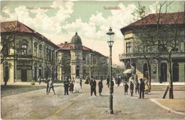 T2 1907 Szabadka, Subotica; Központi Népiskola, Gyógyszertár, üzlet. Vig Zsigm. Sándor Kiadása / School, Pharmacy, Shop - Sin Clasificación