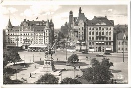 T2/T3 1939 Malmö, Stortorget Med Karl X Gustavs Staty Och Hotell Kramer / Square, Monument, Statue, Hotel, Shops, Automo - Andere & Zonder Classificatie