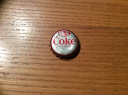 Ancienne Capsule "Coke N°65 - MONACO"Etats-Unis (USA) Coca-Cola, Série Pays (Liège Enlevé) - Soda