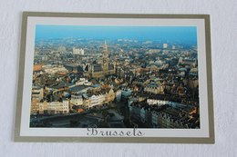 Lot De 3 Cartes Postales Bruxelles : Grand Place, Hôtel De Ville, Galeries Saint-Hubert - Loten, Series, Verzamelingen