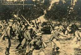 Guerre 14/18   Militaires  Infanterie Russe Traversant Une Rivière - War 1914-18