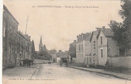 Rare Cpa Chantonnay Entrée De La Ville Par Les Quatre Routes - Chantonnay