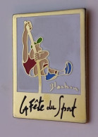 BD09 Pin's La Fête De Sport Saut à La Perche Bd Dessin De Blachon Né Romans-sur-Isère Drome Achat Immédiat - BD