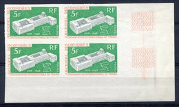RC 15484 COMORES N° 55 O.I.T BLOC DE 4 NON DENTELÉ COIN DE FEUILLE NEUF ** MNH TB - Unused Stamps
