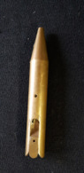 Outil De Mesure ? Gradué 20cm En Métal Bronze BREVETEE S.G.D.G Dans Un Rond DELA ? Levier Et Trou De Passage Fils ? Cone - Outils Anciens