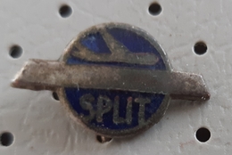 Airport SPLIT Aerodrom  Aeroport  Airplain Aviation, Plane, Yet Croatia  Vintage Pin - Avions