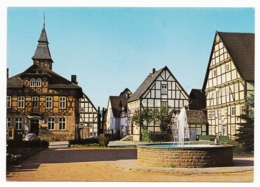 Bad Karlshafen-Helmarshausen - Marktplatz Mit Altem Rathaus - Bad Karlshafen