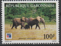 Gabon Gabun 1999 Mi. 1469 Animaux Et Leurs Petits Faune Fauna Elefant Elephant Philexfrance RARE ! - Gabun (1960-...)