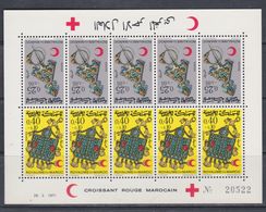 Maroc N° 616 / 17 F XX   Croissant-Rouge Marocain La Feuille De 5 Paires Tête-bêche, Sans Charnière, TB - Maroc (1956-...)