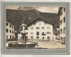 CPSM Dentelée - (Suisse-GR Grisons) - ANDEER - Blick Zum Brunnen Platz In 1967 - Im Schamsertal - Andeer