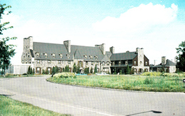 Delcampe - Arvida Saguenay Québec Canada -  Auberge Saguenay Inn Hotel - Unused - 2 Scans - Saguenay