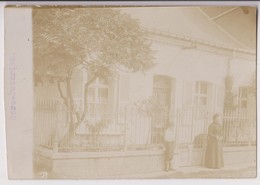 CARTE PHOTO ECRITE DE SARS POTERIES EN 1910 - MAISON D'HABITATION - CARTE EN L'ETAT (VOIR DESCRIPTIF) - 2 SCANS - - Other Municipalities