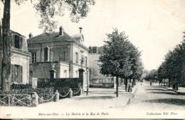 N°4017 T -cpa Méry Sur Oise -la Mairie Et La Rue De Paris- - Mery Sur Oise