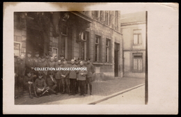 INEDIT QUIEVRAIN - HOTEL DE VILLE OCCUPE PAR L' ARMEE DU KAISER - OFFICIERS ALLEMANDS VERS 1914 - PLACE DU MARCHE - Quiévrain