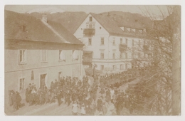 Admont, Feierlicher Umzug - Hotel & Pension Post, Echtfotokarte (Bez. Liezen) - Admont