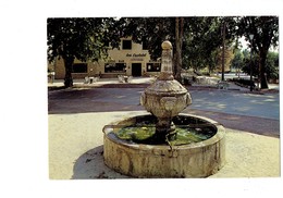 Cpm - 84 - Beaumes De Venise - LA FONTAINE - HOTEL BAR Lou Castelet  PMU Pancarte MONT VENTOUX - Beaumes De Venise