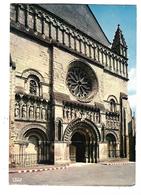 79-----THOUARS---église Saint-médard--façade Du XIIIè Siècle--voir 2 Scans - Thouars