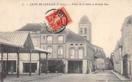 20-2414 :  LAVIT DE LOMAGNE. PLACE DE LA HALLE. - Lavit