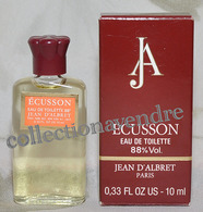 Jean D'ALBRET : Écusson. Rare Miniature De Collection. Eau De Toilette 10 Ml. Parfait état - Miniatures Hommes (avec Boite)