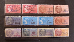 Lot De 12 Timbres Fiscaux - Revenue Stamps