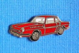 1 PIN'S //  ** RENAULT CARAVELLE 5CV / 1963 ** . (J.Y. Ségalen Collection) - Renault