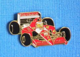 1 PIN'S //  ** FORMULE 1 / FERRARI 641 / PILOTE ALAIN PROST / 1992 ** . (G.L) - Ferrari