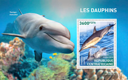 Central Africa. 2019  Dolphins. (1007b) OFFICIAL ISSUE - Dolphins