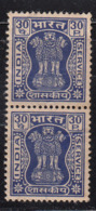 EFO, Creased Paper, 30p Service Pair, India MNH - Plaatfouten En Curiosa