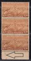 EFO / Freek, Creased Paper, Strip Of 3, Malaria Control, Insect Mosquito Disease Control India MNH Five Year Plan 1955 - Plaatfouten En Curiosa