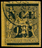 O NOUVELLE-CALEDONIE - Poste - 4, Très Belles Marges, Signé, Surcharge étroite (NCE = 13.5mm): 25 S. 35 Violet (Maury) - Autres & Non Classés