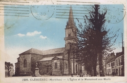 56 - Cléguérec (Morbihan) - L'Eglise Et Le Monument Aux Morts - Cleguerec