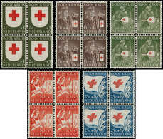 ** PAYS BAS - Poste - 595/99, Bloc De 4: Croix-Rouge 1953 - Autres & Non Classés