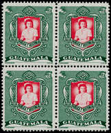 ** GUATEMALA - Poste - 349, Bloc De 4, Double Impression De La Couleur Verte: 3c. Infirmière - Guatemala