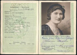 1931-1937 Magyar Királyság Fényképes útlevele Magánhivatalnok Részére, Bejegyzésekkel. - Non Classés