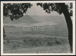 Cca 1936 Kinszki Imre (1901-1945) Budapesti Fotóművész Jelzés Nélküli, Vintage Fotója (Látkép A Dunakanyarról), 6x8,3 Cm - Sonstige & Ohne Zuordnung