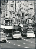 1977 Budapest, Zsúfolt Autóforgalom, Zsúfolt Neonreklámokkal A Felszabadulás Téren (Ferenciek Tere), Hátoldalon Jelzett  - Sonstige & Ohne Zuordnung