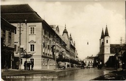 T2/T3 1930 Zalaegerszeg, Utca, Megyeház, Gyógyszertár, Patika, "Sphinx" Benzin Táblája, Kerékpár, Automobil, Templom. Ki - Ohne Zuordnung