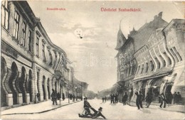 T2/T3 1909 Szabadka, Subotica; Kossuth Utca, üzletek. Humoros Montázs Részeges Férfiakkal Este. Heumann Mór Kiadása / St - Ohne Zuordnung