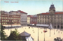 ** T2/T3 Trieste, Piazza Grande / Square (worn Corners) - Ohne Zuordnung