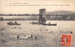 69-NEUVILLE-SUR-SAÔNE-AUX REGATE,  UN MATCH DE WATER-POLO - Neuville Sur Saone