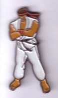 C141 Pin's KARATÉ Judo Kung Fu Achat Immédiat - Judo