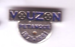 AA122 Pin's Pétanque Vouzon Sologne Loir Et Cher 20 ANS 1971 1991 Achat Immédiat - Pétanque