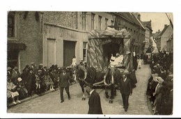 CPA-Carte Postale-Belgique-Furnes-Procession De Pénitence La Résurrection VM13565 - Veurne